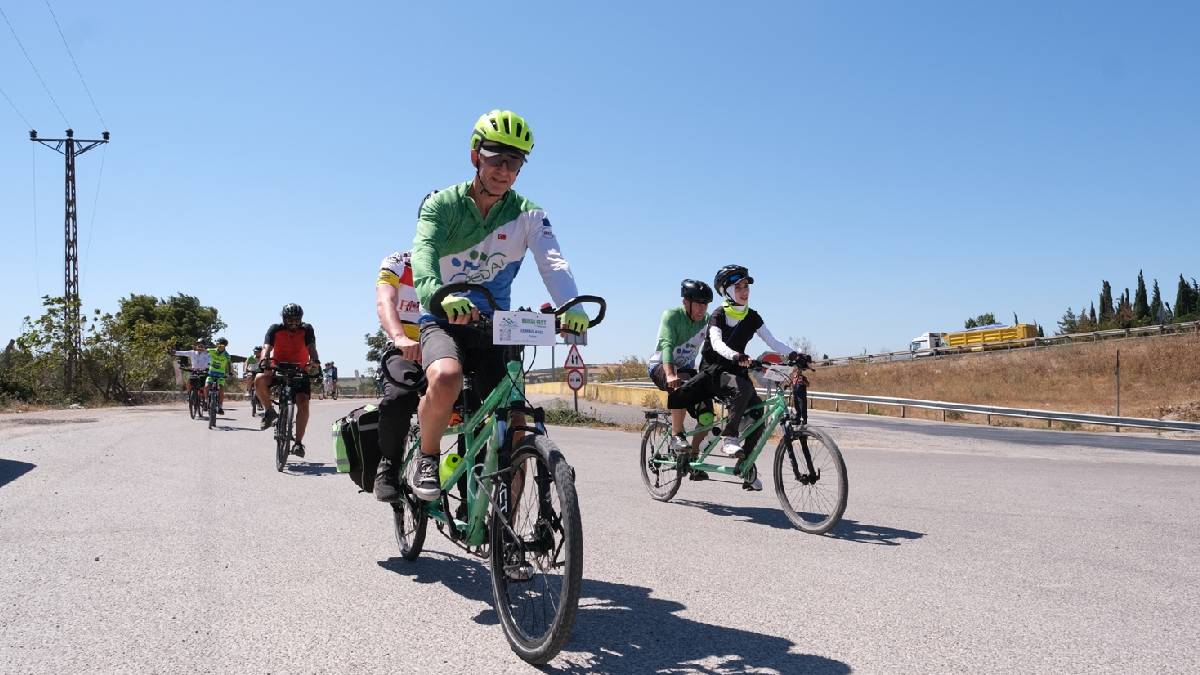 Mysia Yolları’nda engelsiz dostluklar için pedal çevirdiler