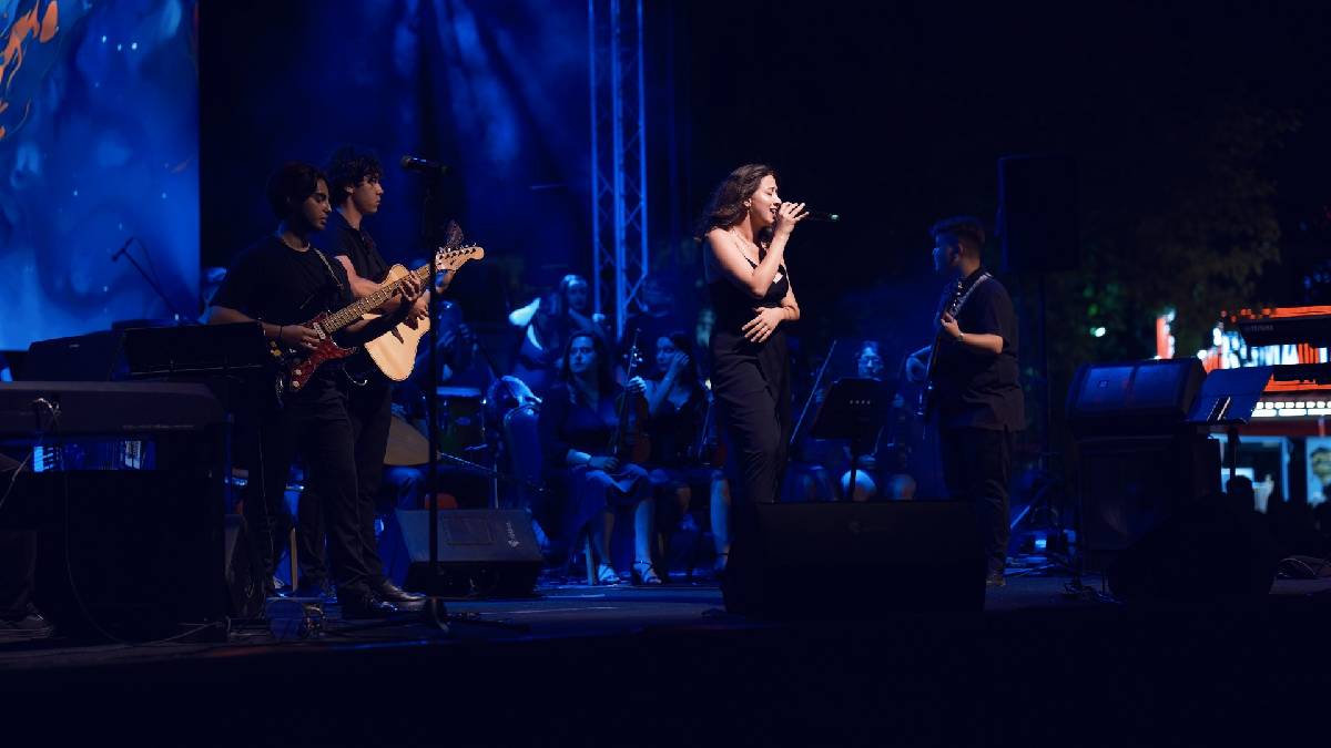 MOD10’dan Akçay’da muhteşem konser