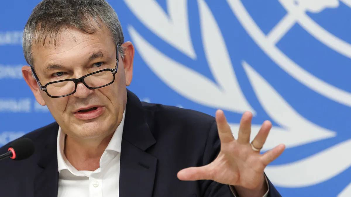 UNRWA’dan İsrail’e tepki: Okullar ve BM tesisleri hedef olamaz