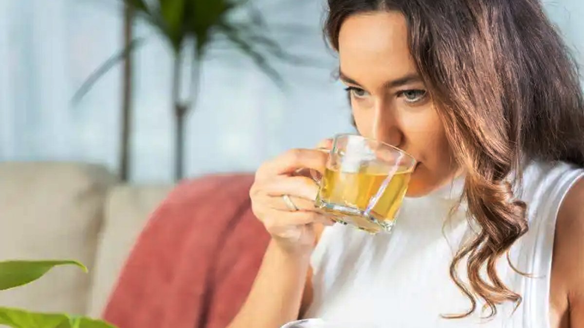 30 yaş üzerindekiler tüketsin! Günde bir bardak içenin 60 yaşına kadar cildi kırışmıyor