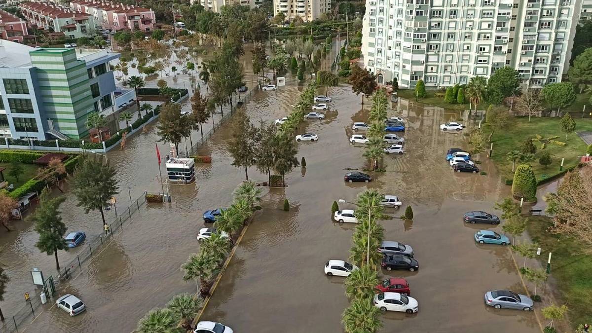 Selde zarar gören aracı için bakanlığa ve belediyeye dava açmıştı: 45 bin TL tazminat alacak