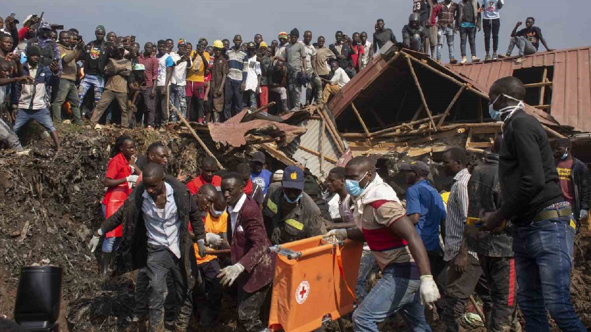 Uganda’da heyelan sekiz can aldı