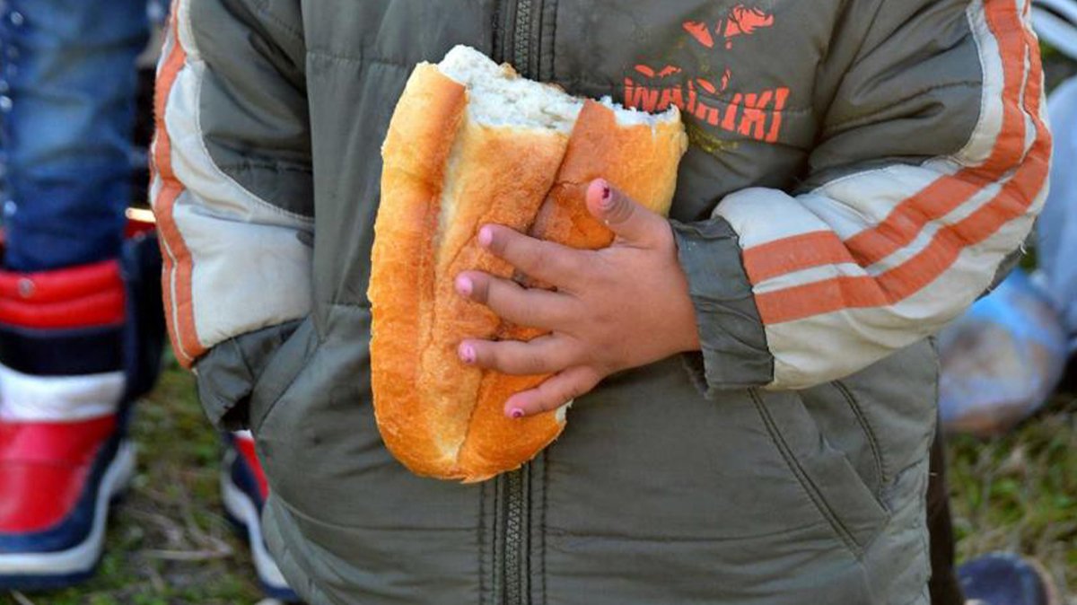 Bakanlıktan endişelendiren açıklama: Bakılamayan çocuk sayısı artacak!