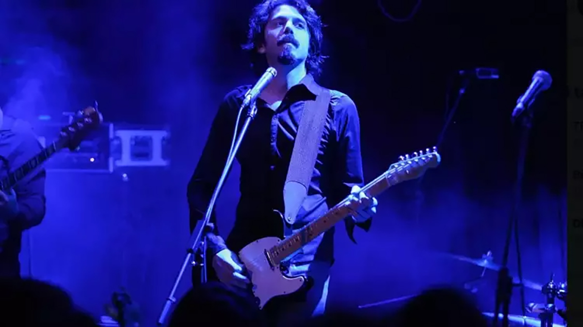 Replikas'ın solisti Gökçe Akçelik'ten acı haber