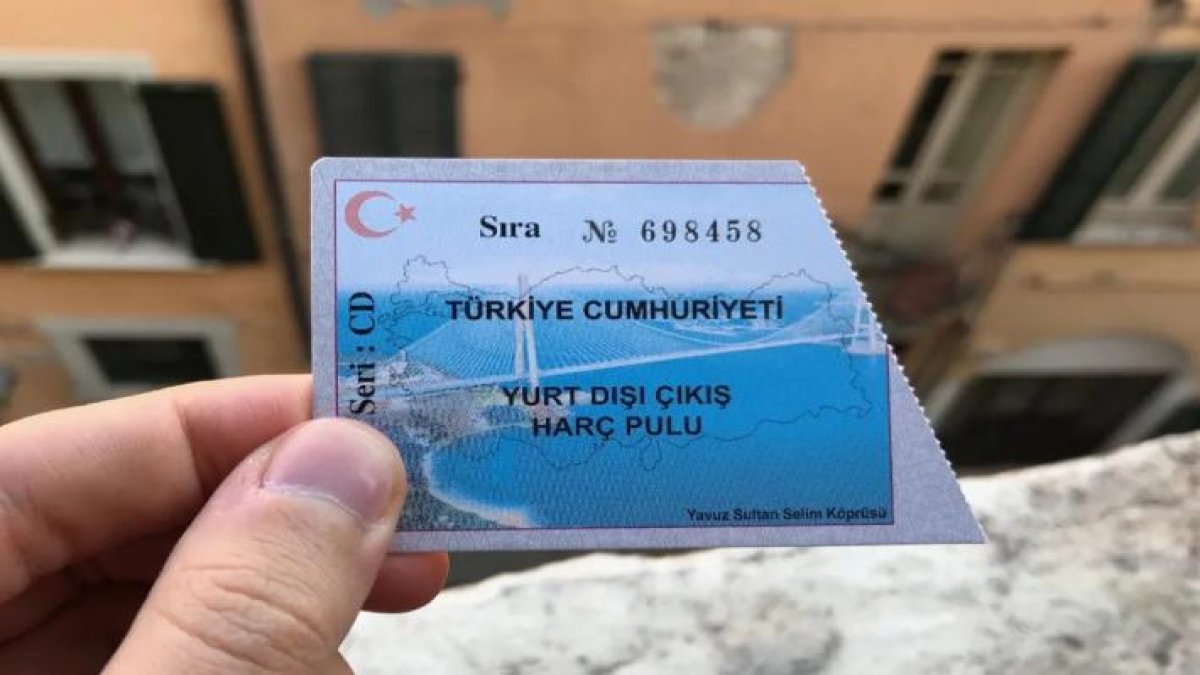 Yurt dışı çıkış harç pulu artık 500 lira: Resmi Gazete'de yayımlandı