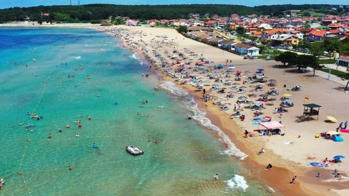 Akdeniz’i bırakıp buraya koşuyorlar! İstanbul’un dibinde tatil cenneti, hem ucuz hem mavi bayraklı