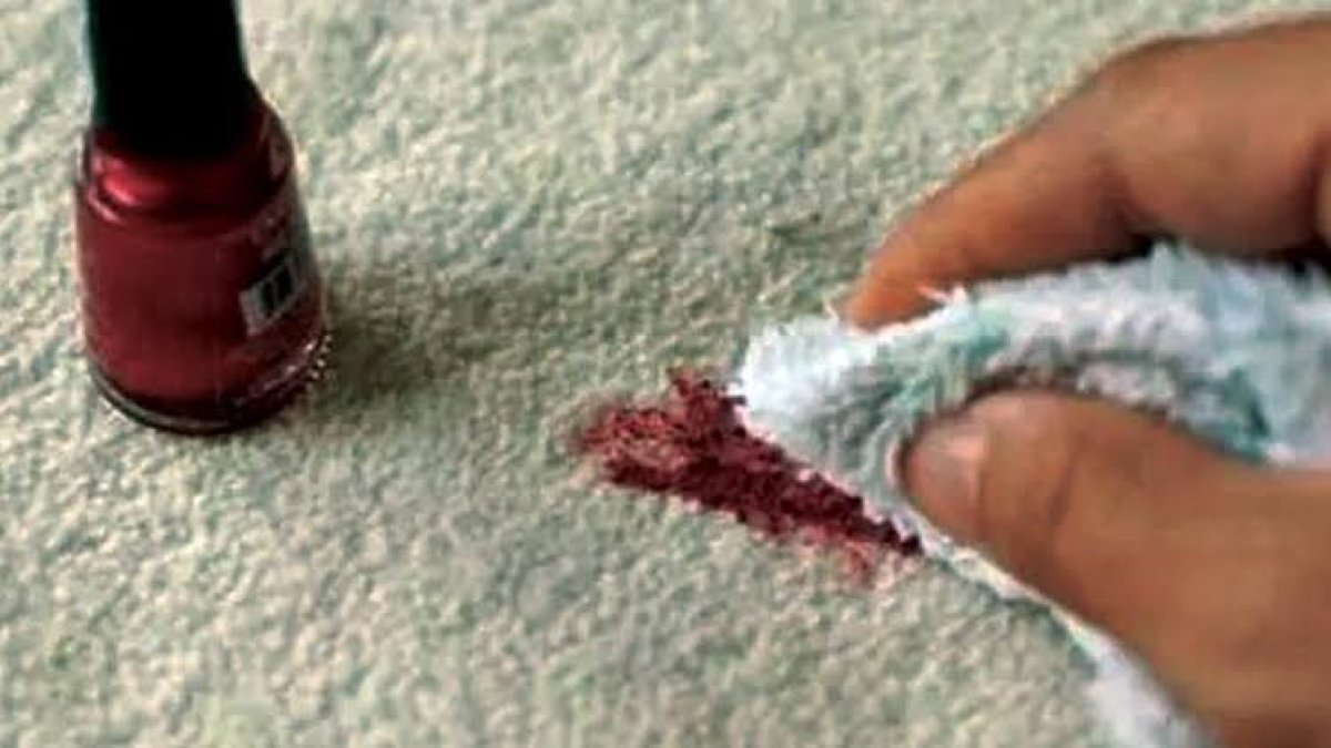 Aseton döküldü mü? Panik yok! Bunu deneyin gerisine karışmayın