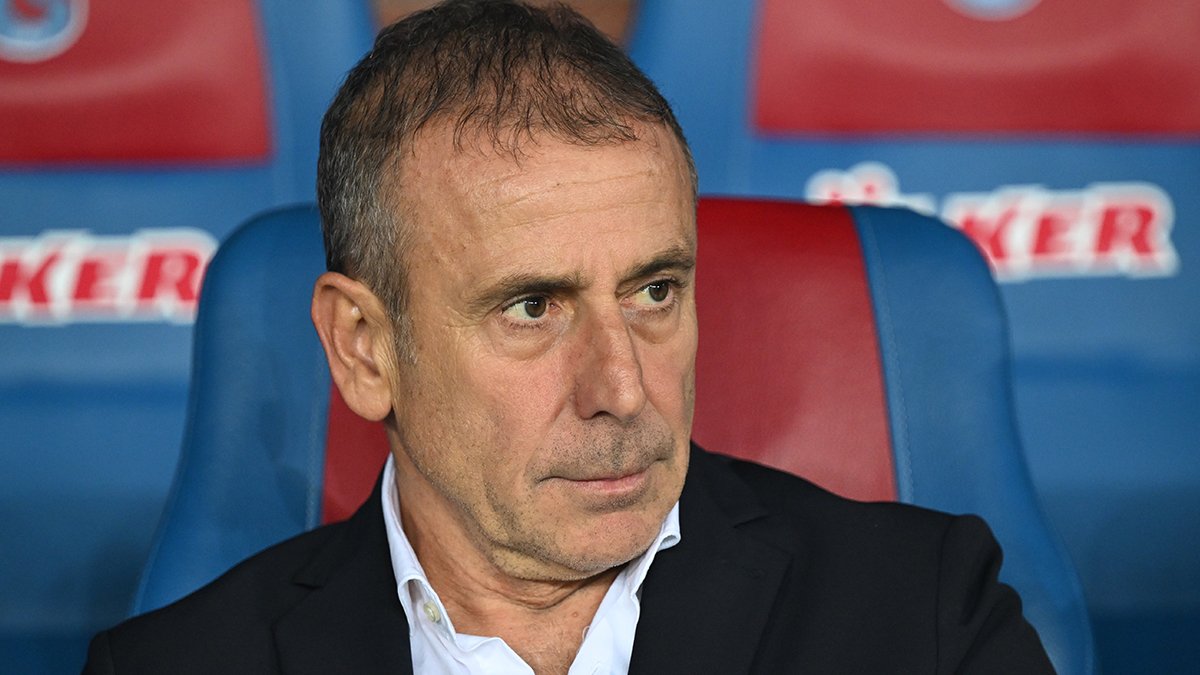 Trabzonspor'un efsane ismi, Abdullah Avcı'yı istifaya davet eden taraftarları hedef aldı! 'Algı operasyonu yaparak...'