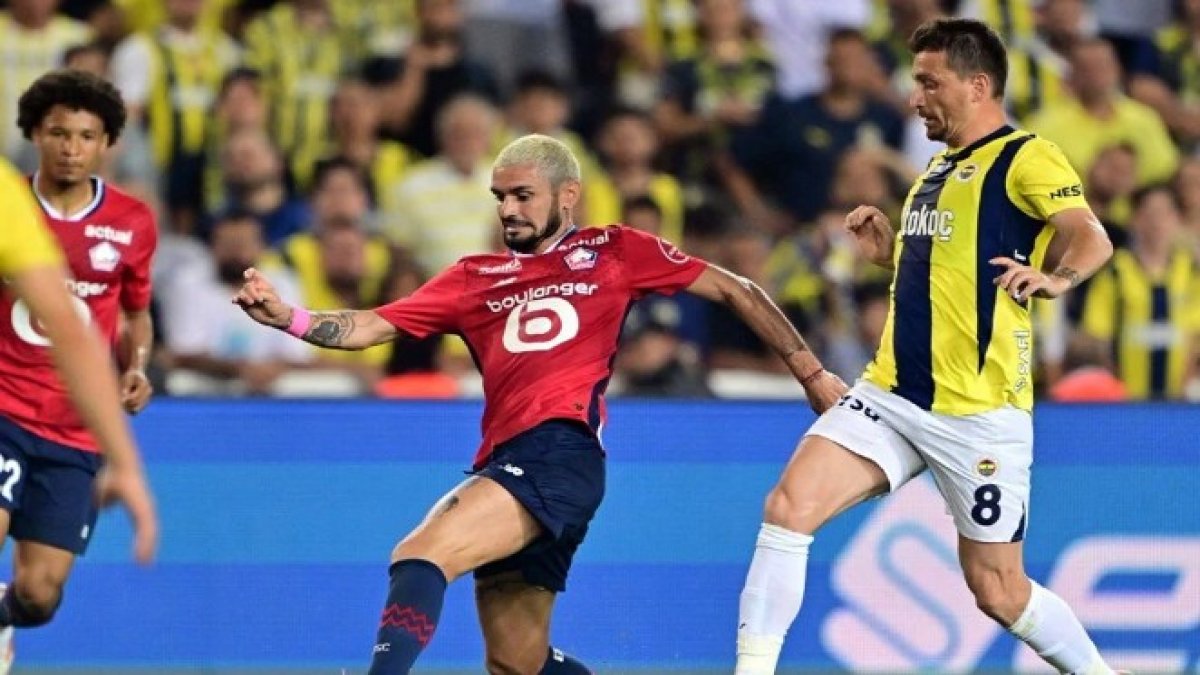 Fenerbahçe'den Şampiyonlar Ligi'ne veda etti: Yoluna UEFA Avrupa Ligi'nde devam edecek