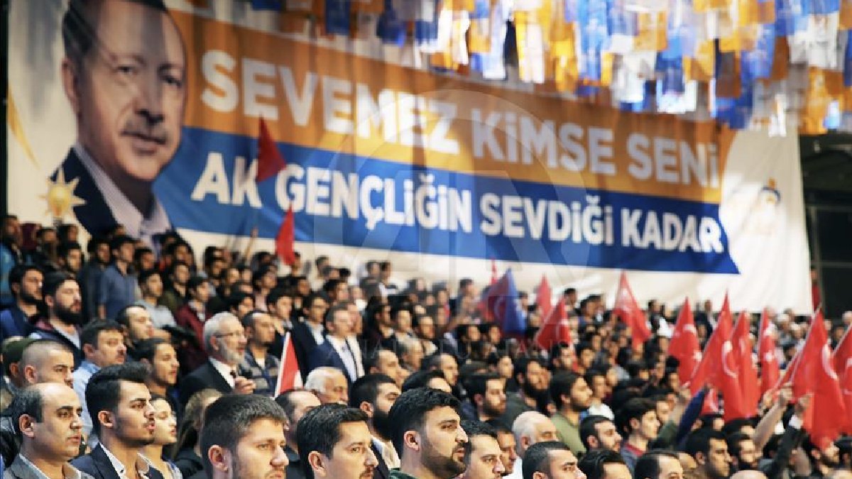AK Parti, 23 yıl önce bugün kuruldu (1)AK Parti yıllar içinde genç oylarını nasıl kaybetti?