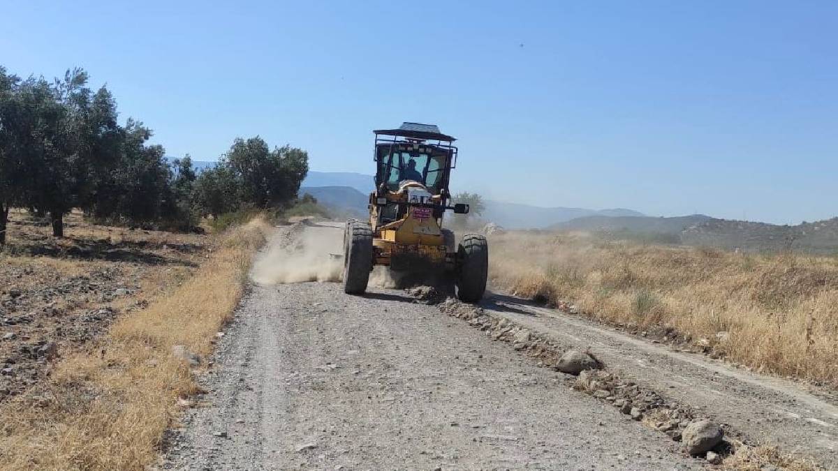 Burhaniye Belediyesi kırsal mahallelerdeki çalışmalarını sürdürüyor