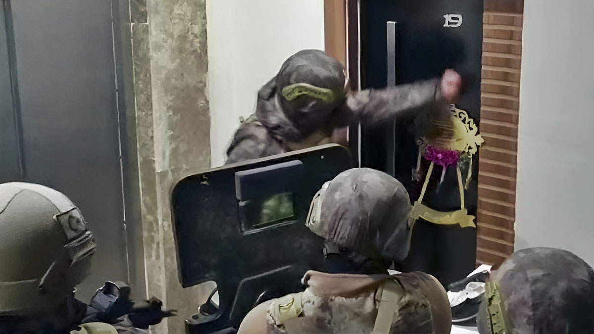 Polis baskını yapılan kuyumcuya Emniyet'ten şoke eden yanıt! Altınları ve paraları alıp gittiler