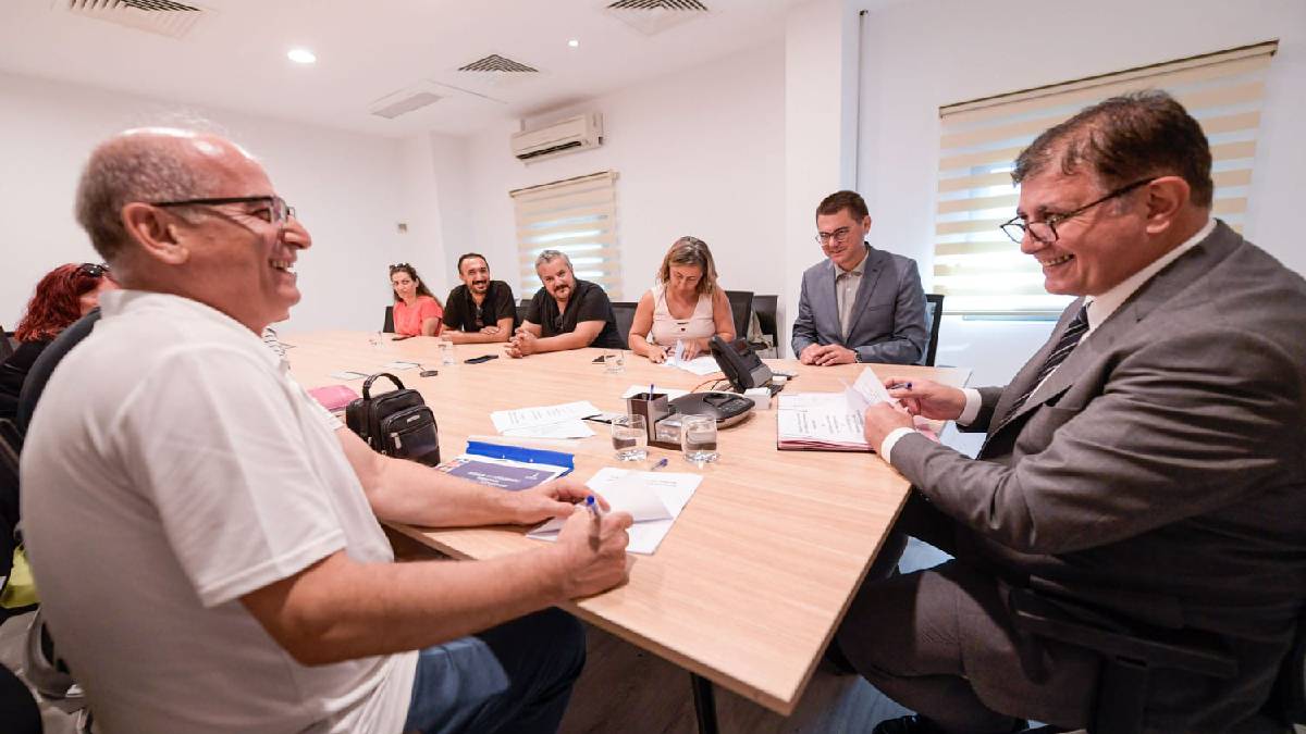 Büyükşehir memurlarının toplu iş sözleşmesi süreci tamamlandı İmzalar atıldı