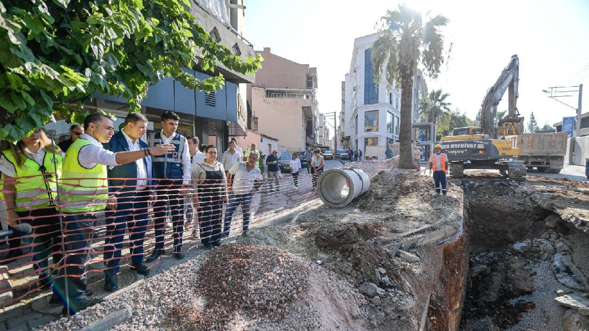 Başkan Tugay Buca’da sürdürülen İZSU çalışmalarını inceledi