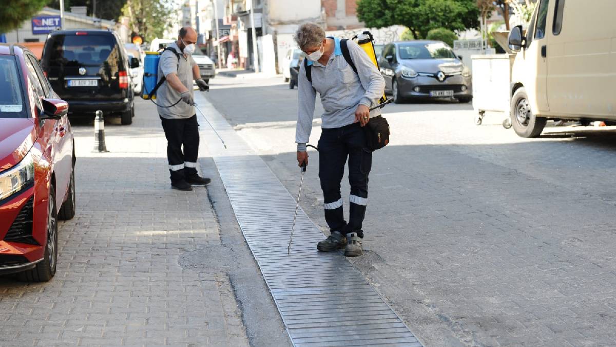 Karşıyaka’da haşereyle kararlı mücadele