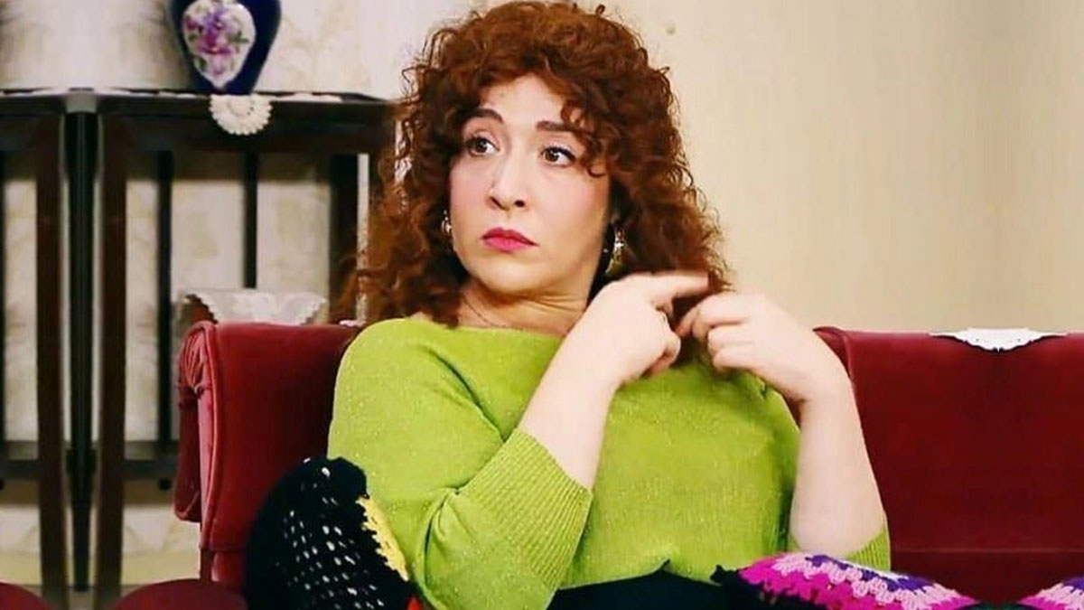 Yasemin Baştan'ın oğlu Sarp'ı kardeşi zannediyorlar: Yaşını duyanlar şaştı kaldı! Yorum yağmuruna tutuldu