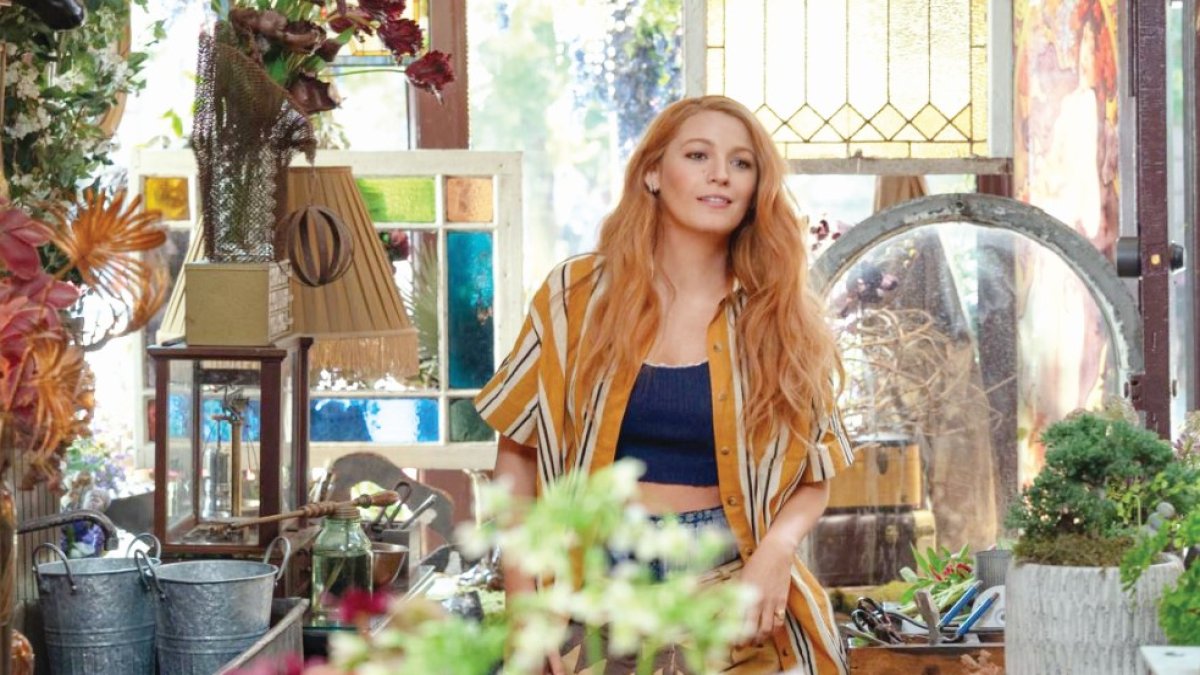 ‘Bizimle Başladı Bizimle Bitti’ vizyonda... Çiçekçi kızın ‘pembe roman’ hayali bitiyor