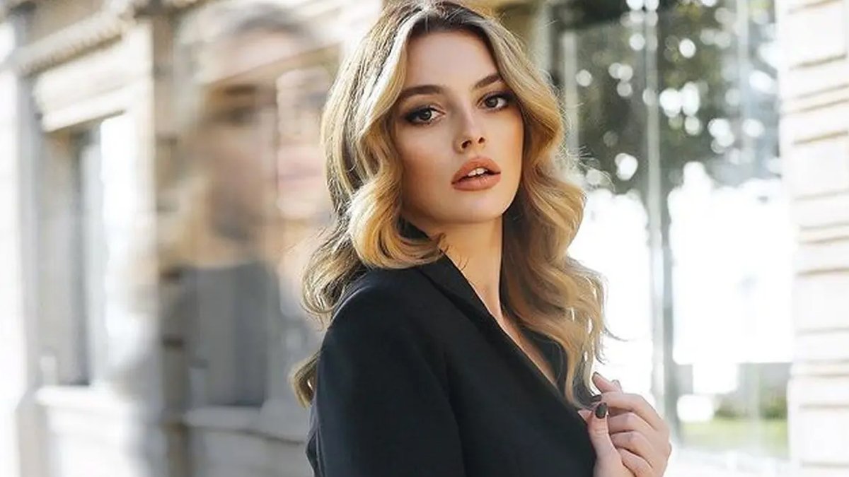 Melis Sezen 'Deha'nın başrolü oldu