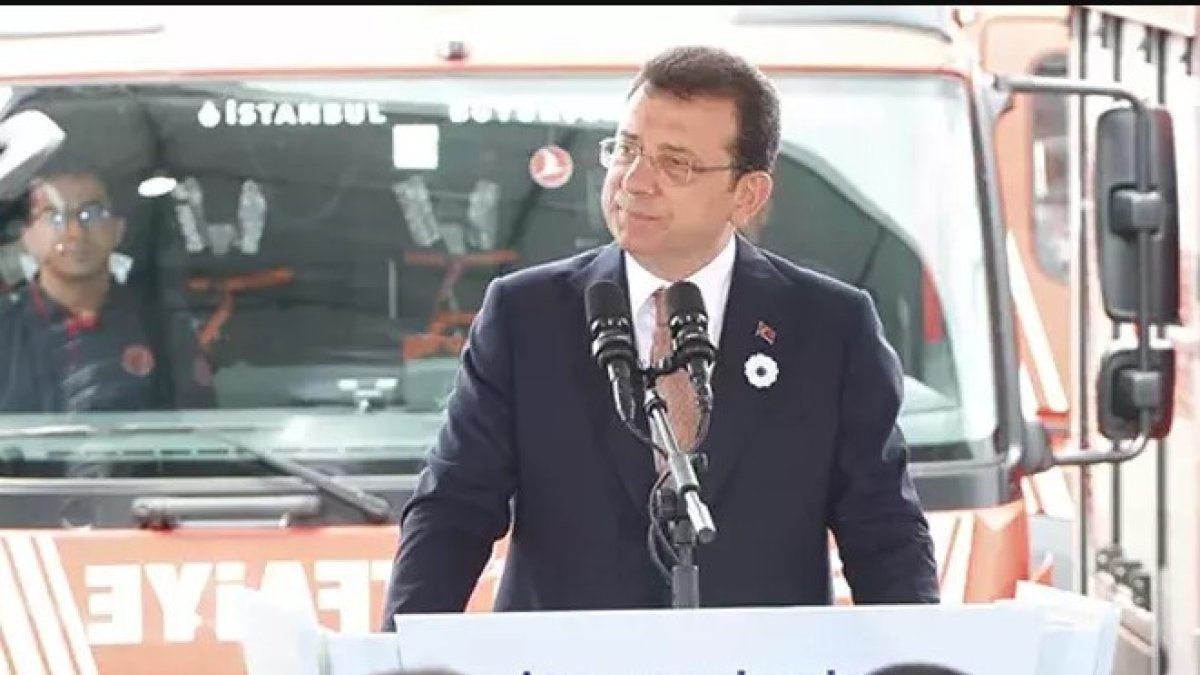 İmamoğlu'ndan İzmir'deki yangına destek: İBB itfaiyesi yola çıktı