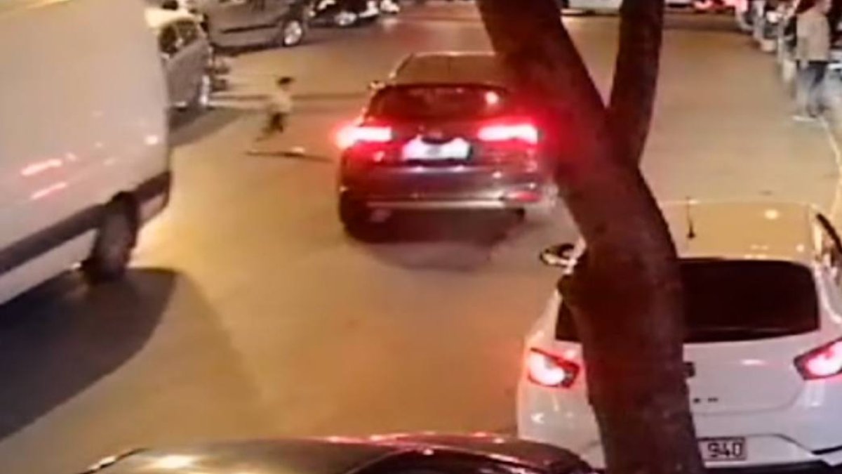 Esenyurt'ta feci kaza: 3 yaşındaki çocuğu ezdi, aracı bırakıp kaçtı