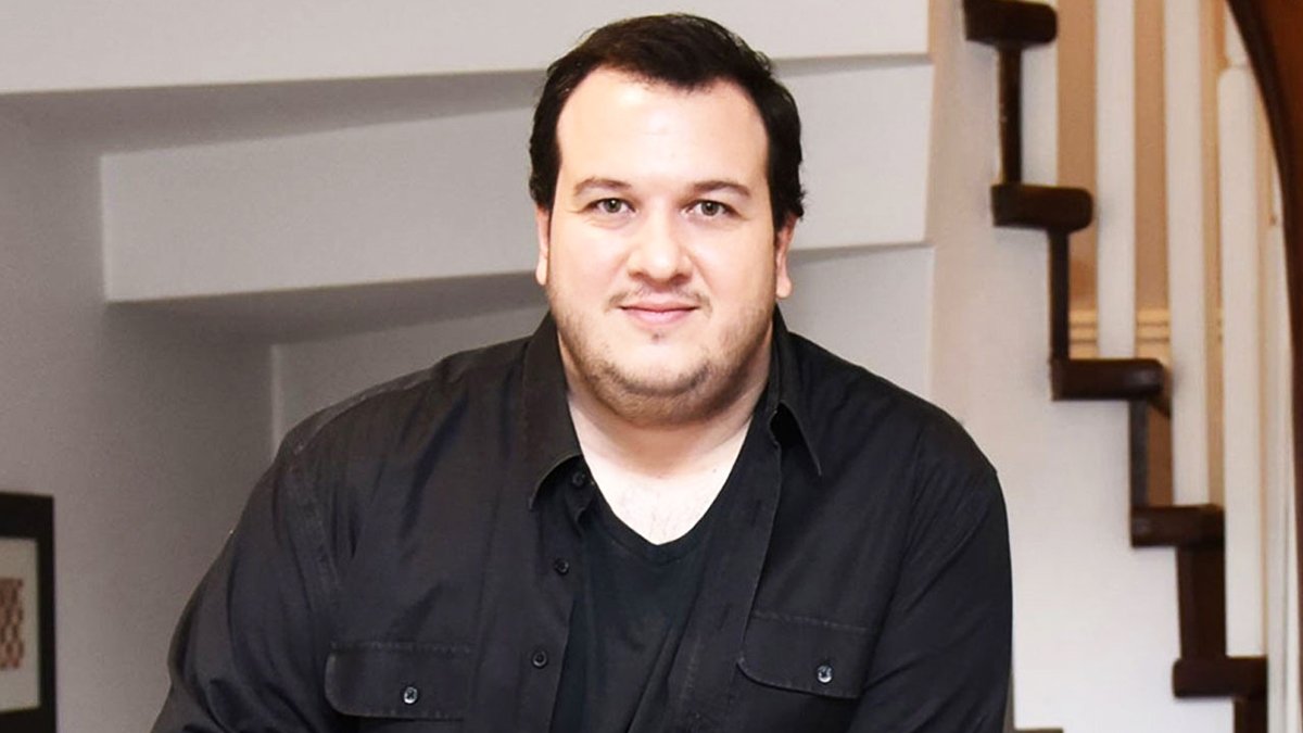 Şahan Gökbakar'dan TBMM'deki kavgaya tepki: 1 kişiye 10 kişi saldıranlara ne denir?