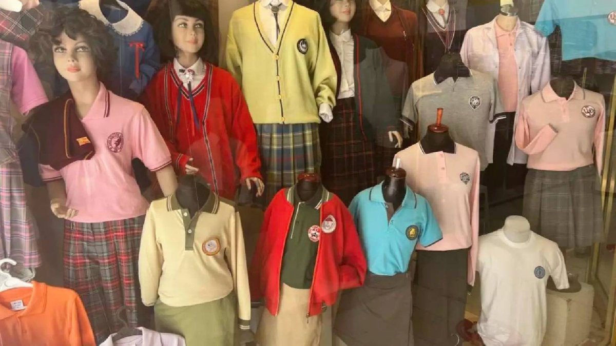 Okulların ‘forma dayatması’ ailelerin bütçelerini zorluyor: Ders zili bu yıl daha pahalıya çalacak!