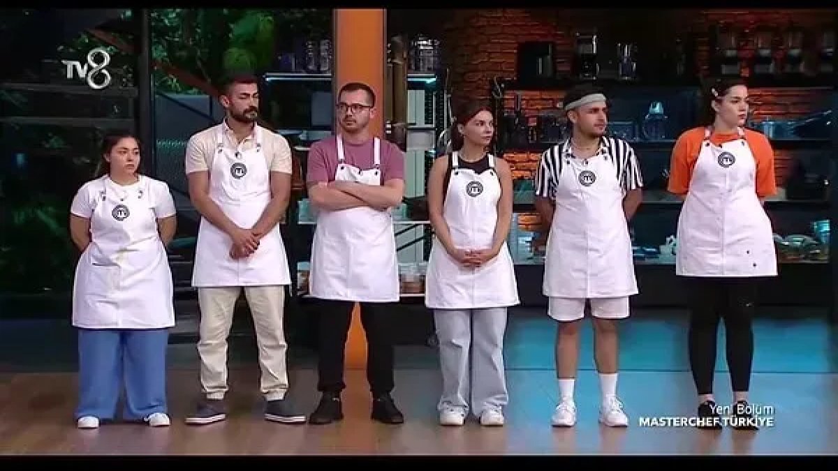 Masterchef'te ana kadroya girecek ikinci isim belli oldu! O yarışmacıyı gören inanamadı: Şefler nerdeyse kaşık atıyordu