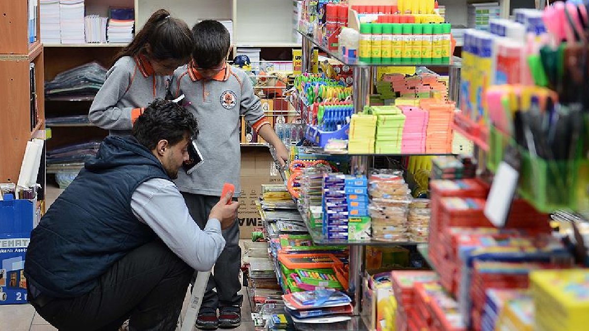 Okul alışverişi kanser etmesin! İçeriği belirsiz kırtasiye ürünleri çocukların sağlığını tehdit ediyor