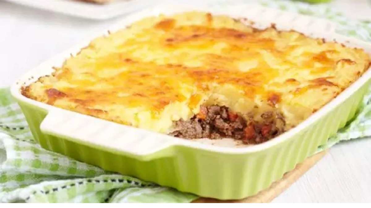 10 dakikada hazır ana yemek! Evde kıyma ve patates varsa hemen deneyin: Misafirler ikinci tabağı istemeden geçmeyecek