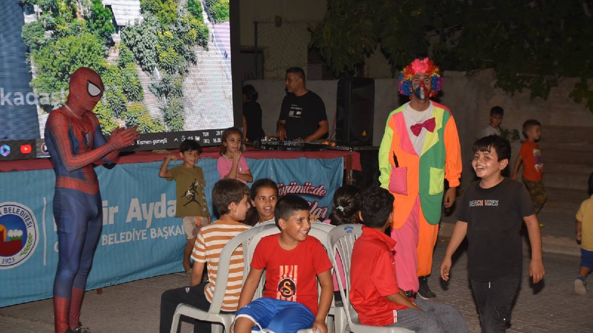 Ceyhan’da şenlik coşkusu: Mercimek Mahallesi’nde “Köyümüzde Şenlik Var” etkinliği düzenlendi
