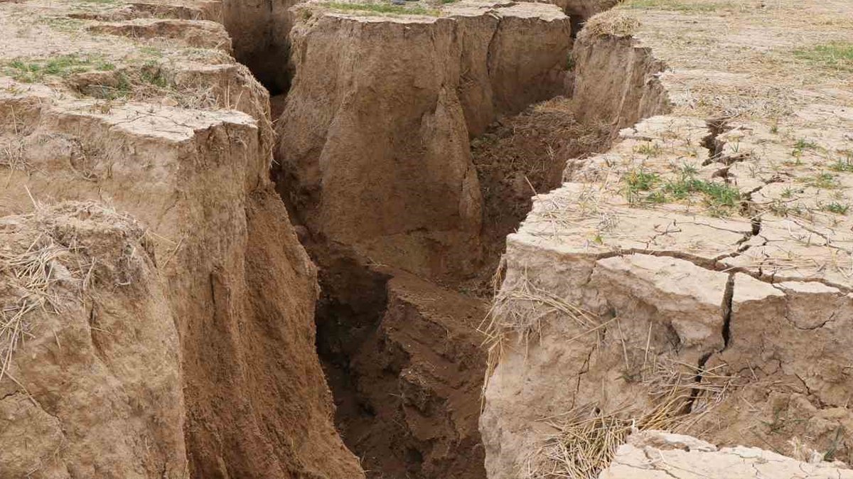 Konya diken üstünde! 'Yer altından sesler geliyor'