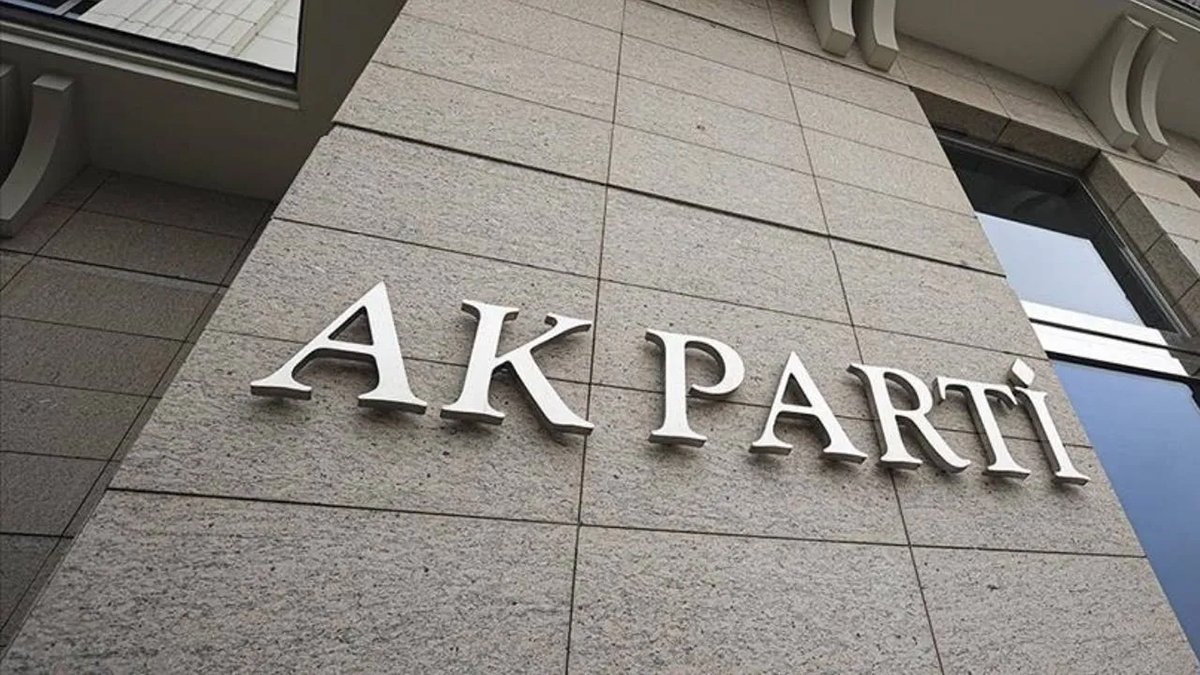 AK Parti'den yeni anayasa çalıştayı: Bu sırf bir arzu değil, bu bir gereklilik