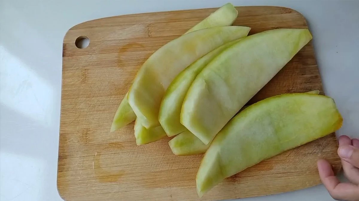 Kavun kabuklarını sakın atmayın! Japon bilim insanı açıkladı: Doğada nadir, kavun kabuğunda bol bulunuyor