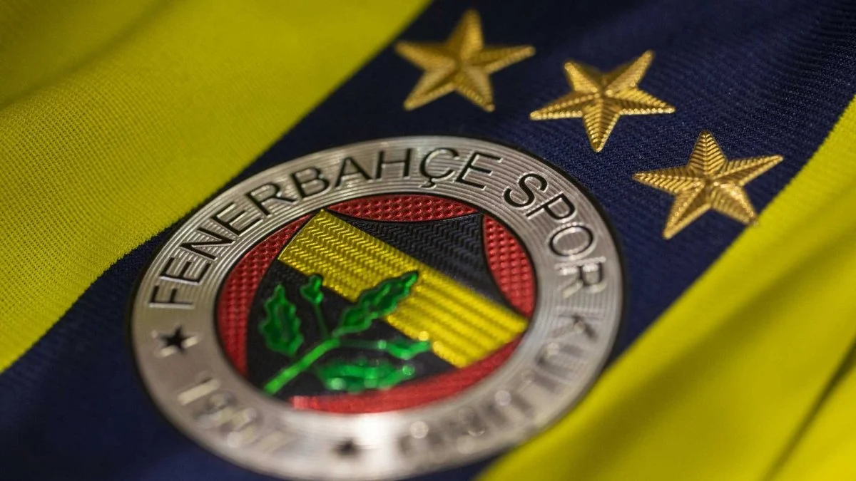 Fenerbahçe ayrılığı resmen açıkladı! Kanarya'nın yıldızı yeni takımına imzayı attı...