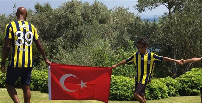 Nicholas Anelka ailesiyle birlikte tatil için Bodrum'a geldi