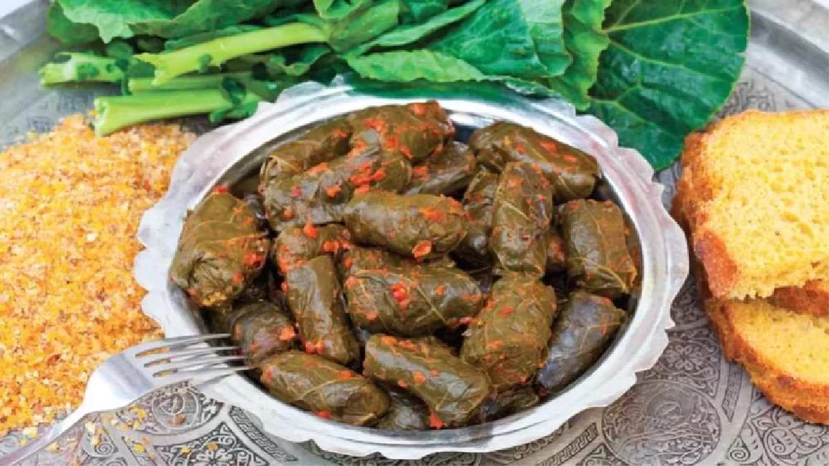 Ne lahana sarması ne de üzüm yaprağı! Tabak tabak gidiyor! Restoranlarda yok satıyor