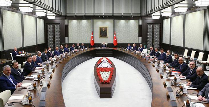 Bakanlar Kurulu'ndan flaş kararlar: 2010 KPSS'de soru çalanlar ihraç edilecek - Son dakika haberleri