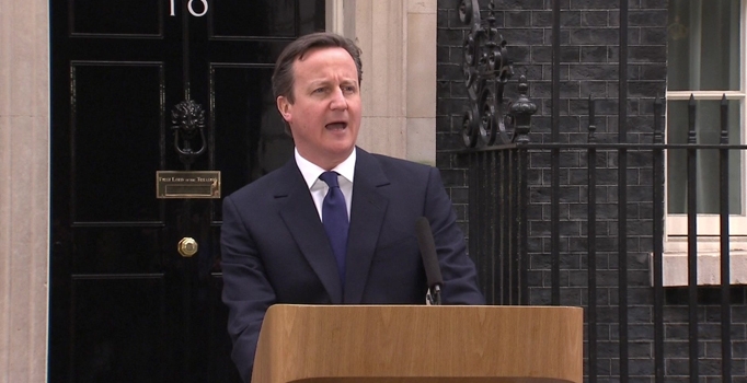 Cameron'dan BBC'ye IŞİD ayarı