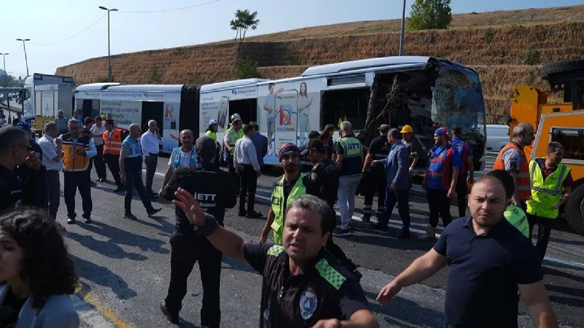 Metrobüs kazasında sürücünün ifadesi ortaya çıktı: Herhangi bir uyarı işareti