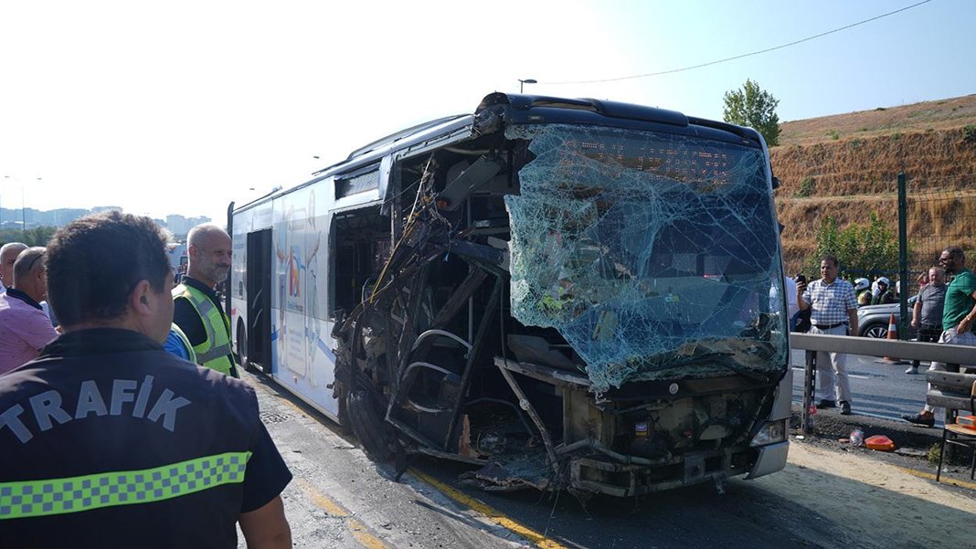 Metrobüs faciası şüphelileri adliyeye sevk edildi