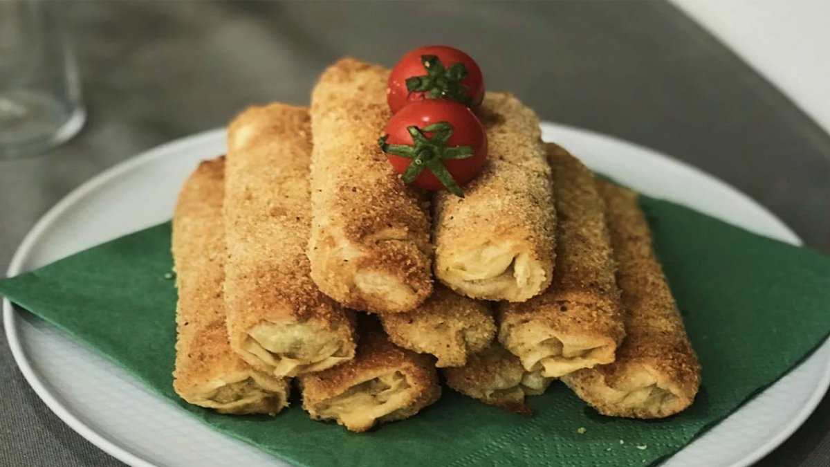 Çıtır çıtır galeta unlu börek tarifi! Börekçilerin lezzetinde... Börek ustaları böyle pişiriyor