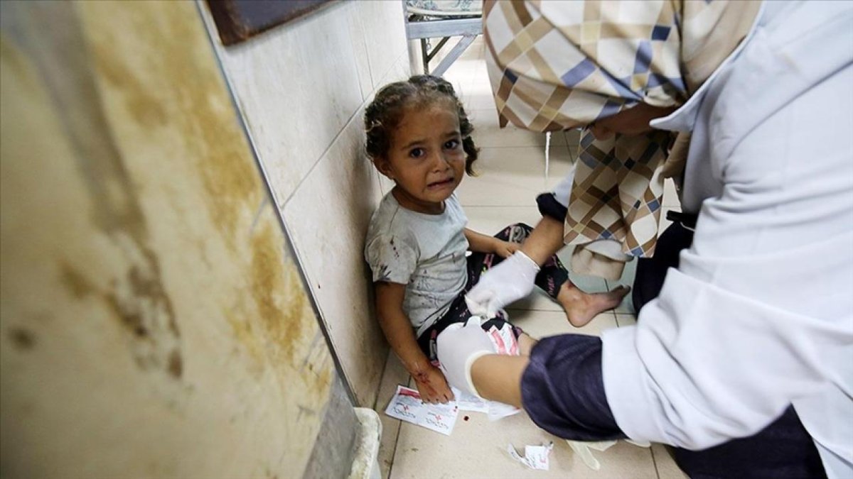 Gazze Şeridi'nin güneyindeki Han Yunus’ta çocuk felci aşısı kampanyası başladı