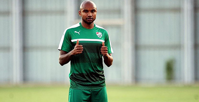 Bursaspor Hollandalı futbolcuyu kadrosuna kattı