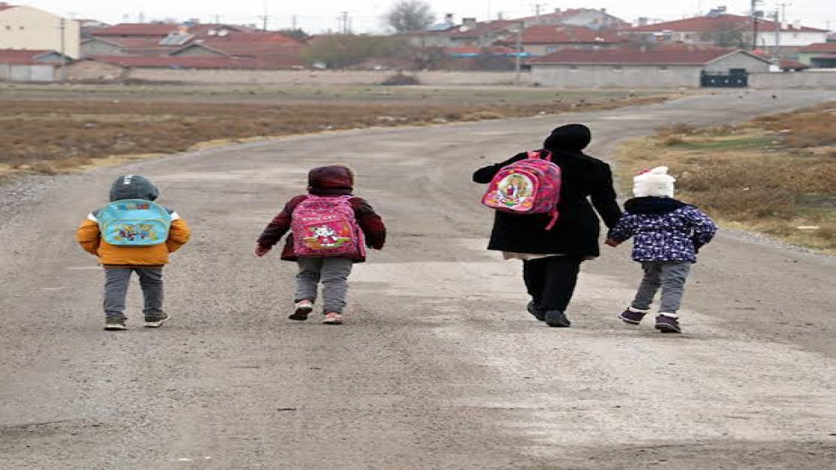 4 gün okul 3 gün tatil mi olacak? Öğrenciler bu haberi bekliyordu