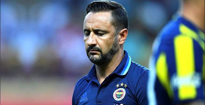 Fenerbahçe, Vitor Pereira'nın sözleşmesinin feshedildiğini açıkladı