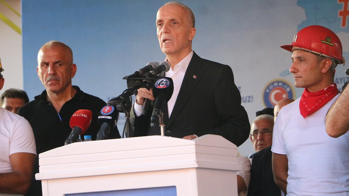 TÜRK-İŞ'ten ''geçinemiyoruz'' eylemi: Sesimizi duymayanlar, sandıkta hesabını verir