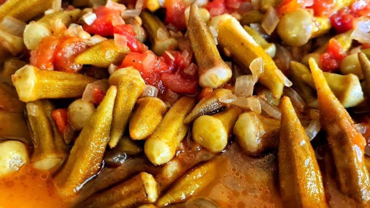 Bamyanın salyasını adeta kurutuyor: Tencereye 1 kaşık bunu ekleyin