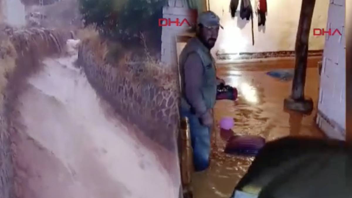 Bitlis sele teslim: 15 ev hasar aldı