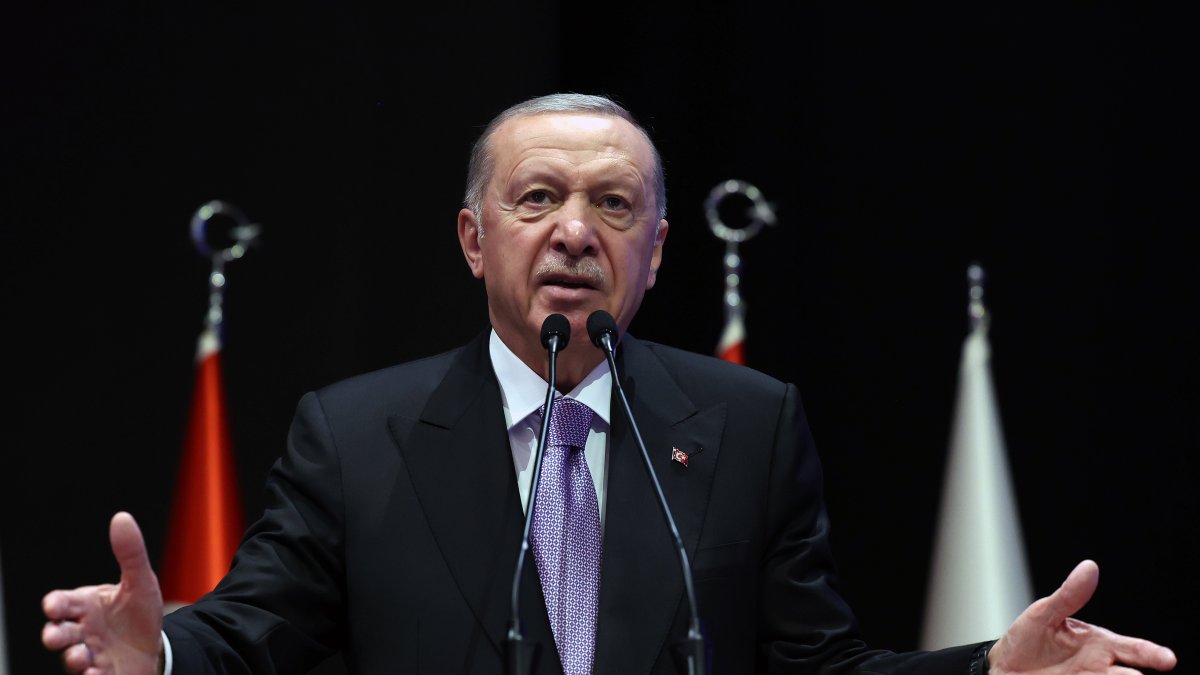 Erdoğan: Enflasyonu tek haneye düşürmek gündemimizde