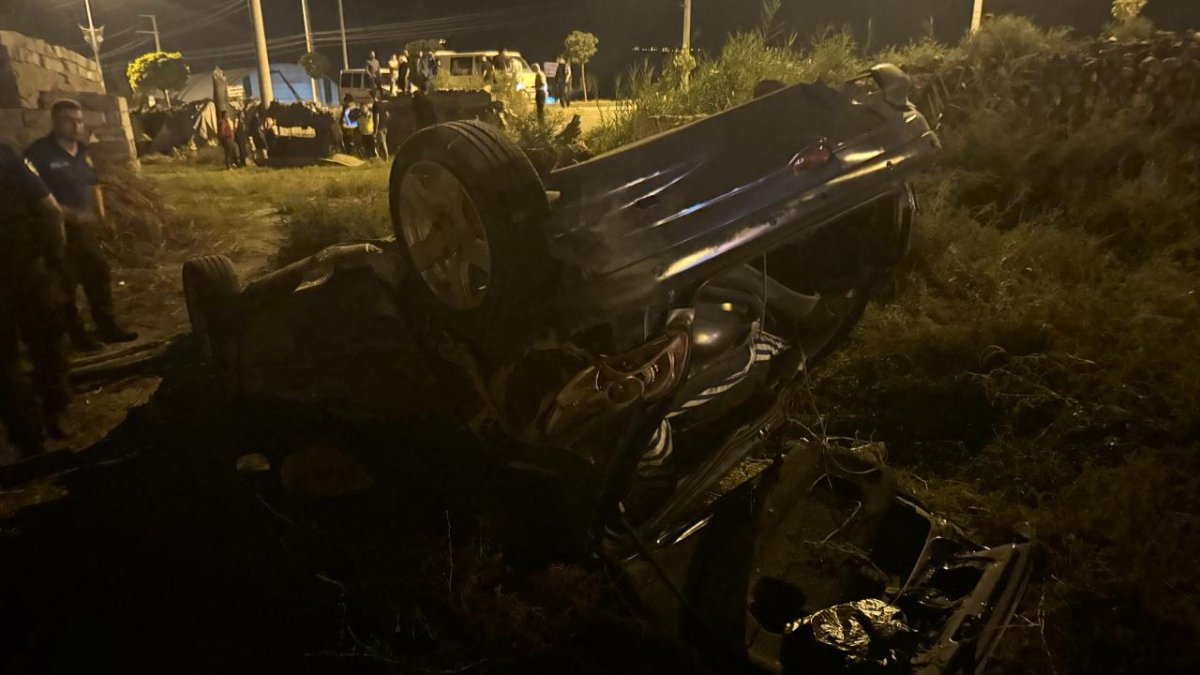 Iğdır-Kars karayolunda kaza: Sürücü şans eseri kurtuldu, araç hurdaya döndü